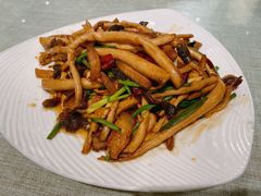 -鲜榨果汁·啤酒鱼(环岛河店)