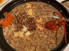 波斯顿龙虾鲜蟹肉浓虾汤糙米泡饭-朝(澳门伦敦人店)