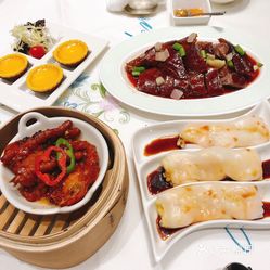 粤菜 拱墅区  凤起路沿线  翠园(嘉里中心店)[薄荷]环境: 广式茶餐厅