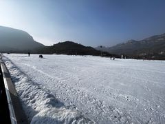 -济南卧虎山滑雪场