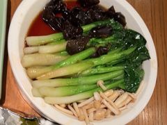 -新白鹿餐厅(百联中环店)