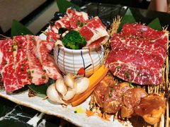 -山川小町·极番烧肉(新地假日广场店)