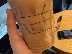 -星巴克(上海虹桥新天地二店)