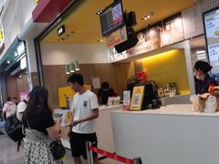 -麦当劳(深圳北站B2检票口楼上)