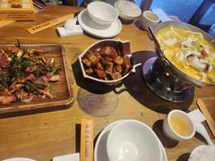 -隔壁老王·家常云南菜(花巷店)