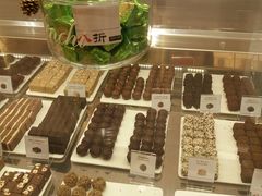 -VENCHI 闻绮(上海佛罗伦萨小镇店)