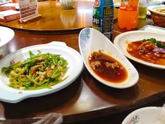 小炒黄牛肉-东口码头·烧鸽子·鱼头泡饼·地方菜(金鹰悦城店)
