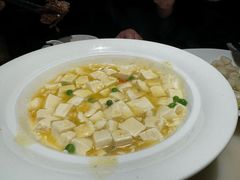 -吴越荣记苏州菜·松鼠桂鱼 100% 活鱼现做(月光码头店)
