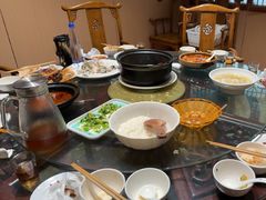 -土砂锅生态山庄·非遗砂锅雅鱼