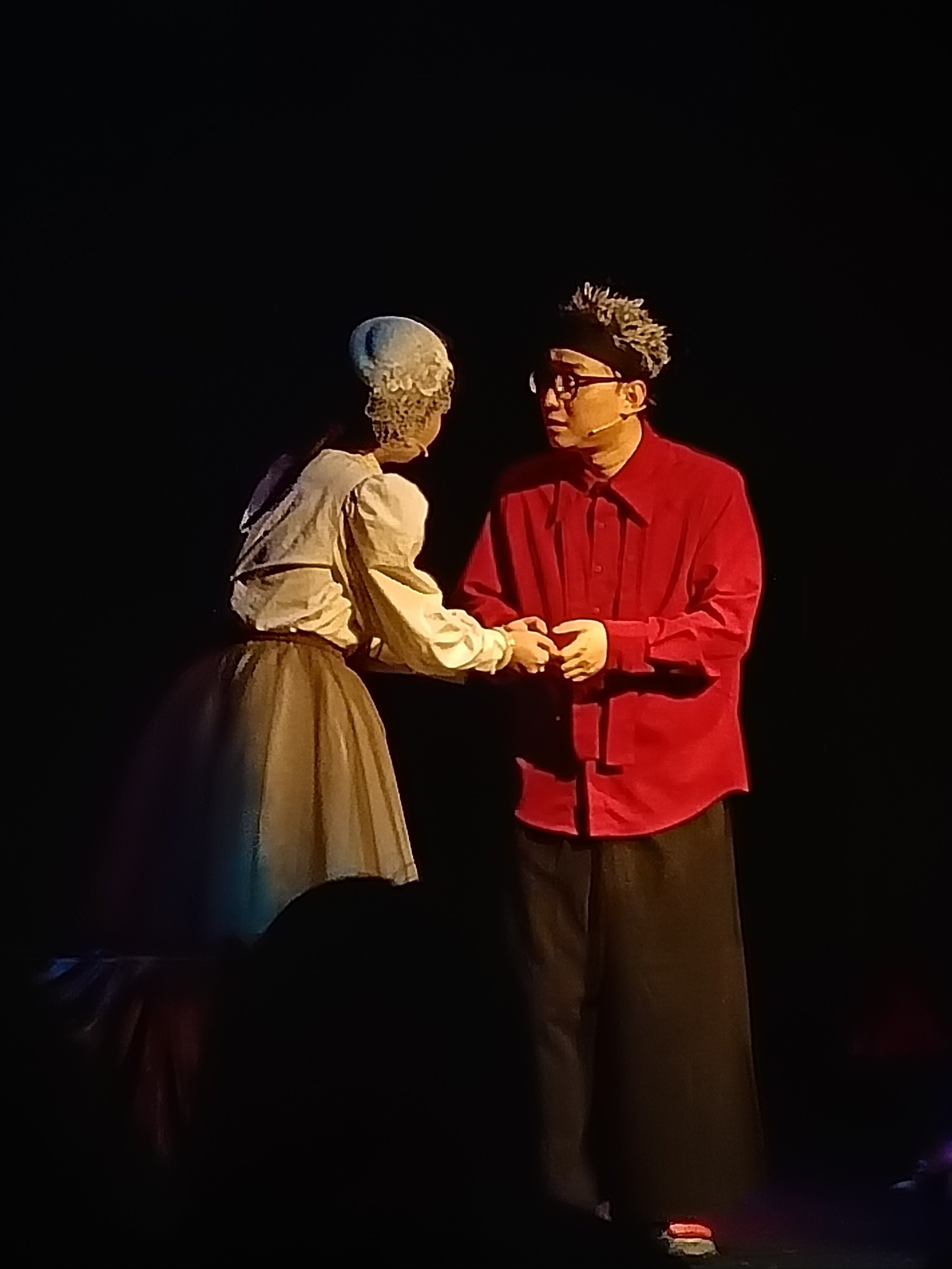 第19夜——惊悚荒诞喜剧