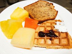 -上海滴水湖皇冠假日酒店