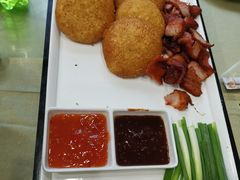 小饼碳烤肉-龙香居海鲜浑锅家常菜·特色驴肉