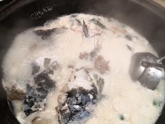 -陈大锅·岳阳鱼馆·地道岳阳菜(美食街店)