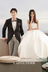 -雪中彩影婚纱摄影·微光艺术中心