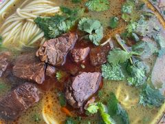 -金杨拉面王小吃面馆·牛三宝面·红烧牛肉粉