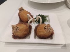 榴莲天鹅酥-粤珍轩·家宴·广式茶点(新城广场店)
