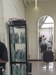 -慕名造型