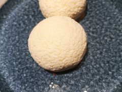 酥皮叉烧包-荣轩(新荣记环球金融中心店)