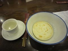 2两一个的馍-春发生饭店·非遗(南院门店)
