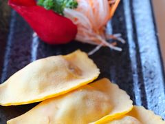 菌菇海鲜蛋饺-红门金汤·港式火锅(英皇集团中心店)
