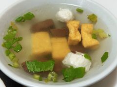 肉丸汤-松树干拌面店