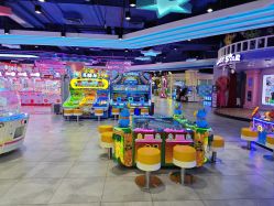 -LuckyStar幸运星家庭娱乐中心(东莞国贸店)