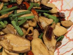 干椒韭香牛肝菌-一品滇香·云南菜(公益西桥店)