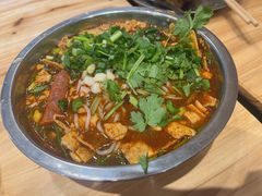 -柳州肥姨妈大骨螺蛳粉(老闵行店)