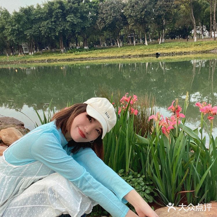 广州探店|⛰️被春日渗透的森林湖景咖啡馆