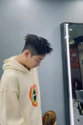 -茶发Salon·烫发染发理发