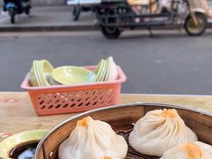 蟹黄汤包-鲁氏汤包王(长白街店)