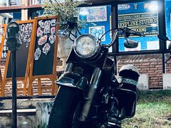 -席娜卡琳火车铁道夜市