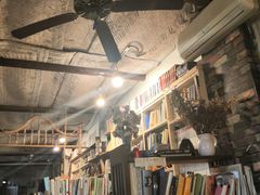 -斯多格书乡(北京大学畅春园店)