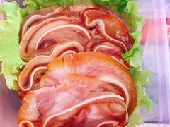 猪耳朵-添福来墨鱼饺子 · 海鲜东北菜(泡崖店)