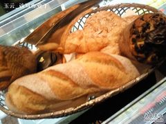 买的面包-西点坊(浦东香格里拉店)