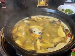 -野菌皇海景野生菌火锅(滨海大道店)