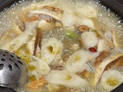 -菌之家·专业纯野生菌火锅·特色炒菌