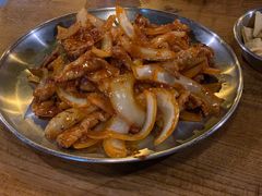 炒五花肉-包装马车·韩国料理·포장마차