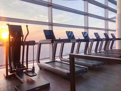-黄金时代游泳健身云畔会所(绿地中心双子塔店)