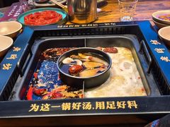 -老牌坊云南鱼豆花火锅(嵩山店)