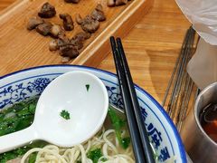 -嘻小北·兰州清汤牛肉面(太平洋森活天地店)