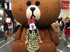 -LINE FRIENDS Garosu-gil Flagship Store