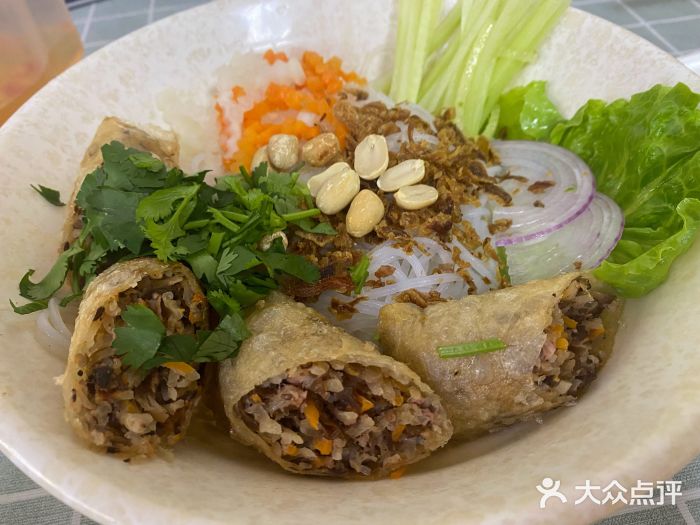 余记餐厅越南春卷檬捞粉图片