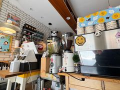 -熊猫一间店欧式奶茶铺