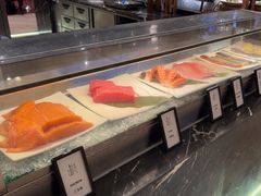 -广州万富希尔顿酒店·感趣自助餐厅·金秋蟹宴生蚝海鲜刺身