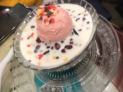 -广信牛奶甜品世家(台东店)