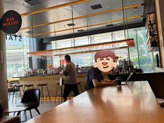 -星巴克臻选(上海合生汇1F店)