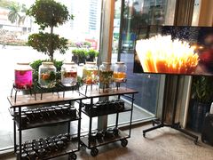 冷泡水-I HOLIC艾豪丽披萨(KKone店)