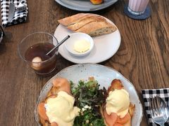 -ROAST coffee & eatery