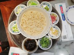 老北京炸酱面-海碗居(王府井店)